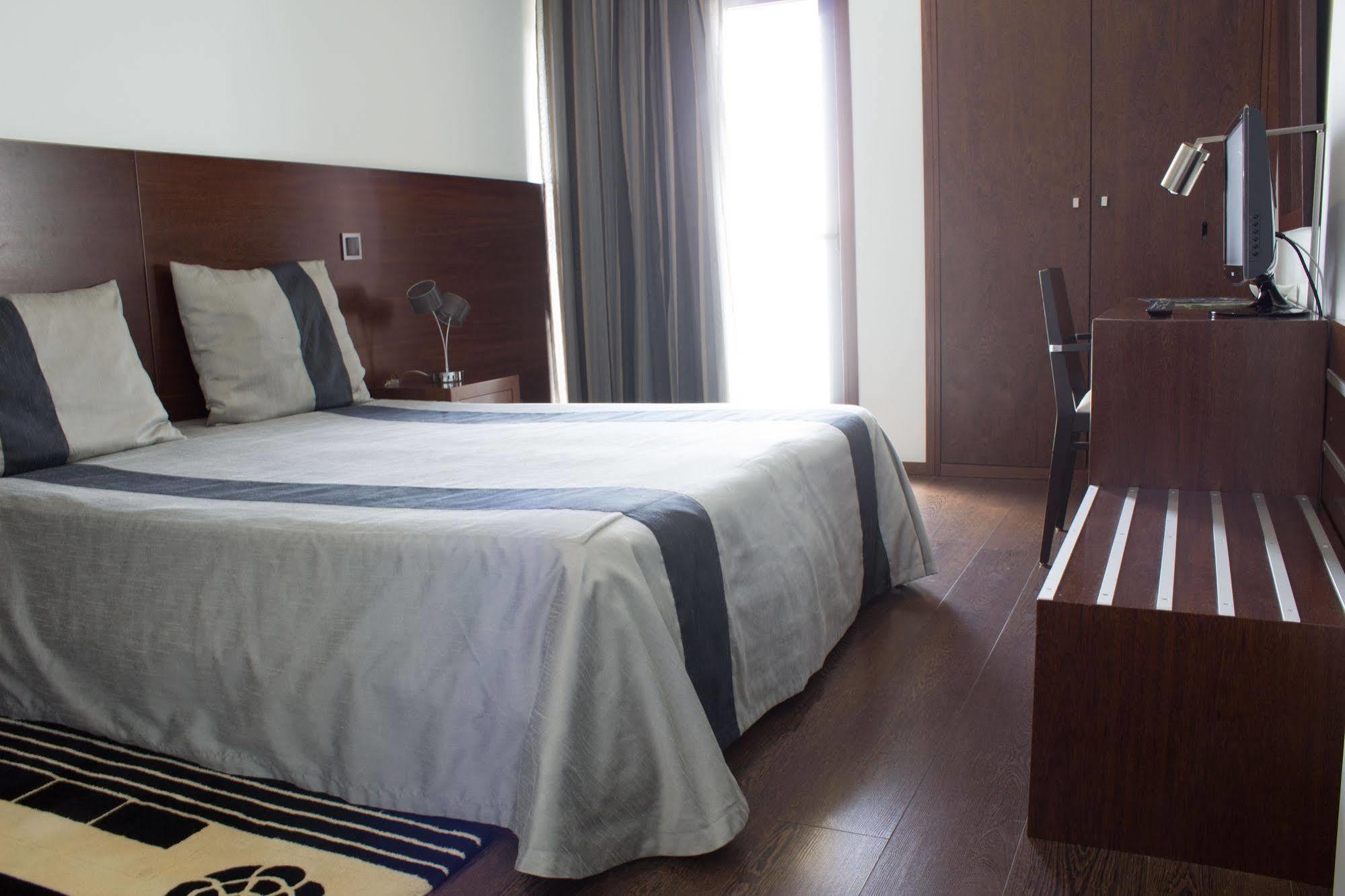 Hotel Portas De Santa Rita Ermesinde Kültér fotó